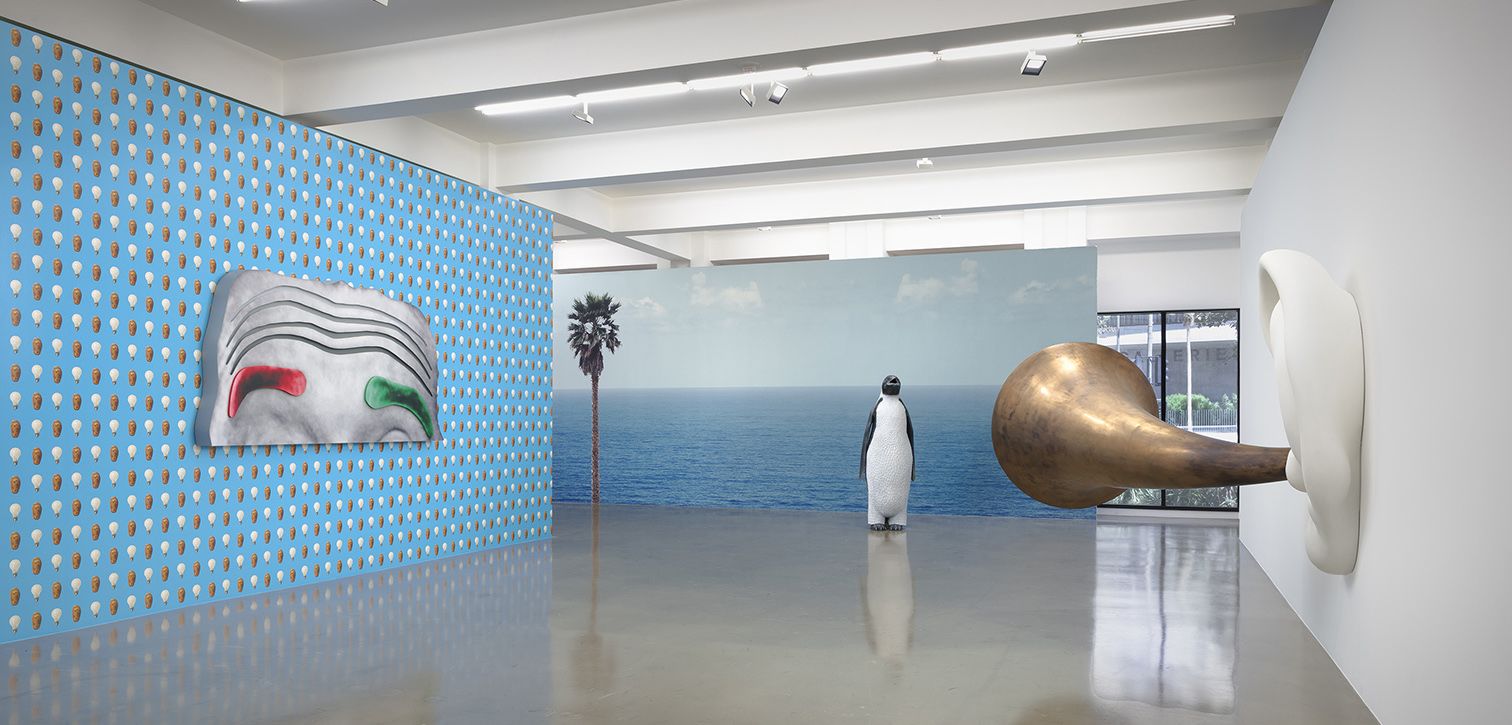 John Baldessari: Sculptures