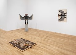 Installation view, Split Level, Derek Elller · 2025 (3)