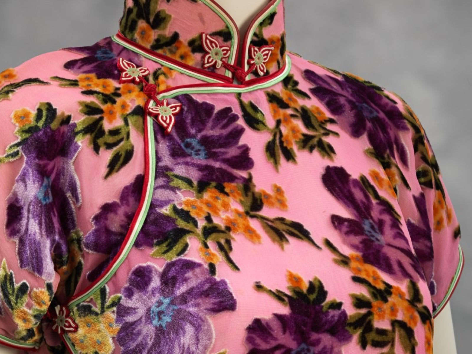 Fashioning Chinese Women: Empire to Modernity