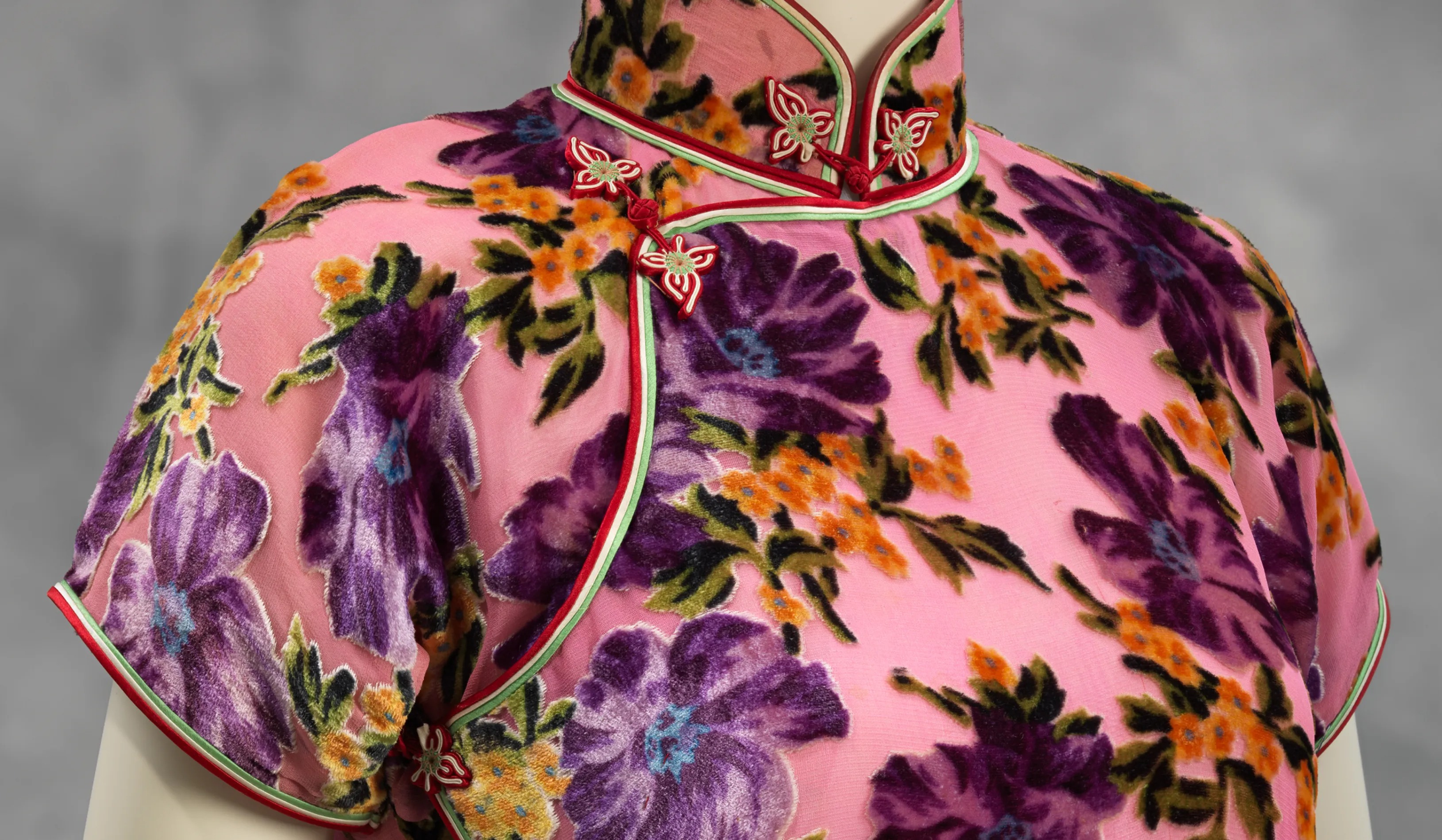Fashioning Chinese Women: Empire to Modernity