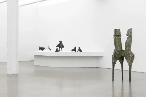 Installation view, Hypercycle / Chapter II: Archetype (1963-1977), Perrotin · 2025 (4)