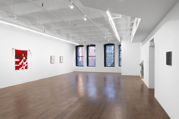 Installation view, IM, Derosia
