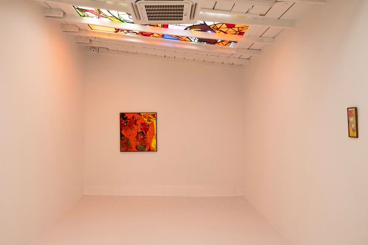 Installation view, Chris Lux: I'd sit inside a bottle and pretend that I was in a can, GGLA (Guerrero Gallery), Los Angeles, 2026