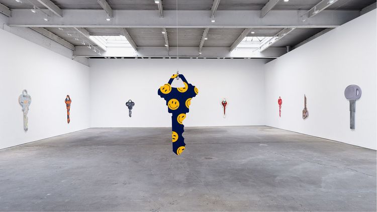 Installation view, Hanging Out, David Zwirner, 537 West 20th Street