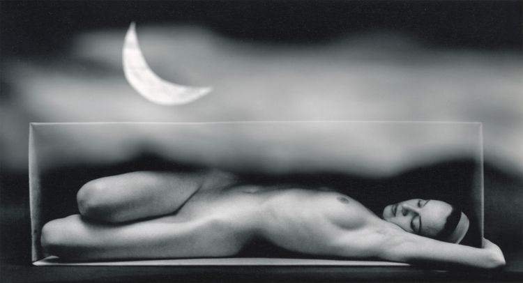 Ruth Barnhard, Moonrise, 1962 - Galerie Albrecht (Frieze Masters 2026, Queering Modernism)