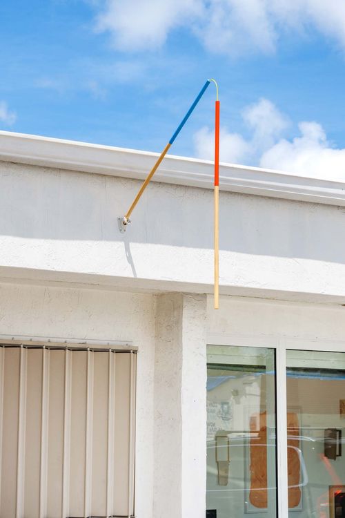 Alfredo Travieso, Flag for Demagogues, 2026, installation view on the Dimensions Variable building exterior, Miami