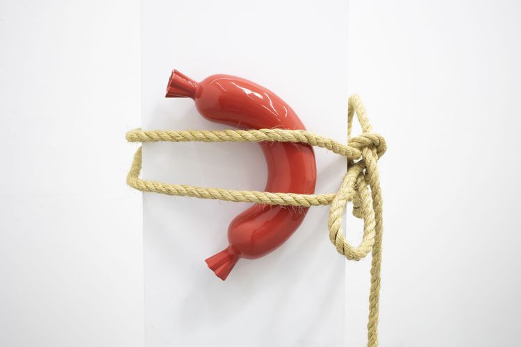 Installation view, A finger pointing to the Moon, Perrotin