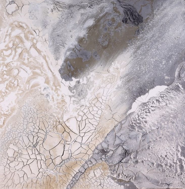 Installation view, Danae Mattes: Of Water, Dust, and Light, Dolby Chadwick Gallery · 2025 (8)