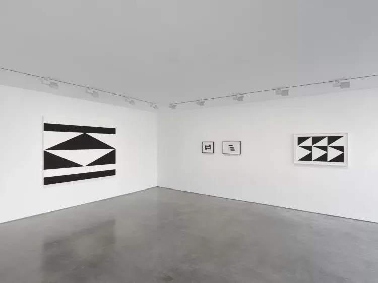 Installation view, Carmen Herrera at Lisson Gallery, Lisson Gallery