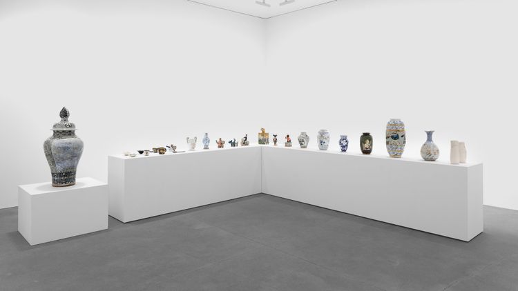 Installation view, Magdalena Suarez Frimkess, David Zwirner · 2026 (3)
