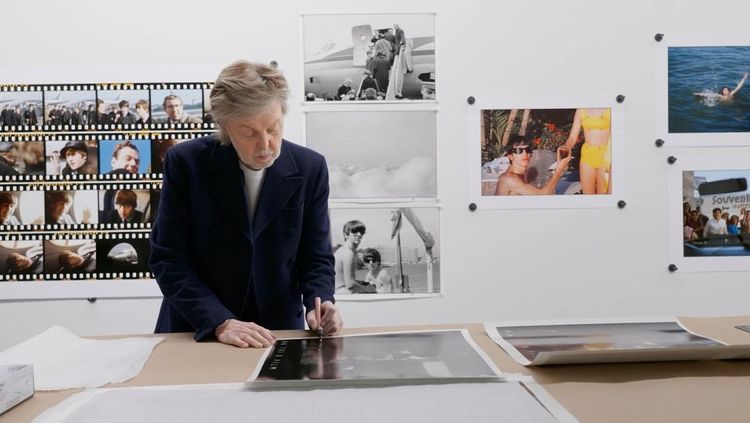 Installation view, Rearview Mirror: Photographs, December 1963–February 1964, Gagosian, Beverly Hills · 2025 (8)