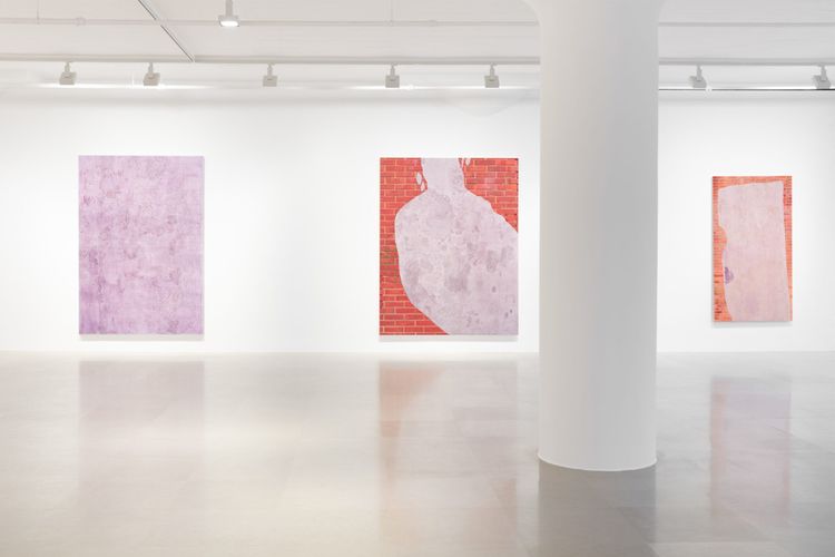 Installation view, Schweine Steine Scherben, Greene Naftali · 2025 (3)