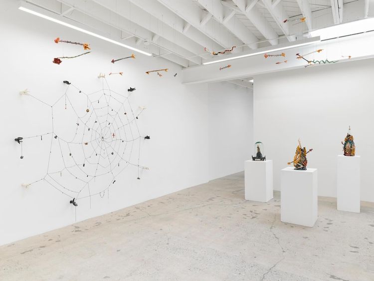 Installation view, Un río abrazando una montaña, Anat Ebgi, Los Angeles · 2026 (2)