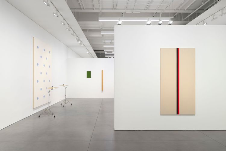 Installation view, Ripple: Furniture Sculpture and Painting after 1982, David Kordansky Gallery, Chelsea · 2026 (13)
