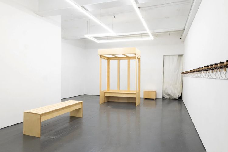 Installation view, Transtrack, Transmitter · 2025 (4)