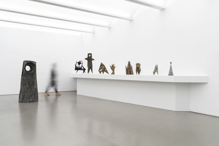 Installation view, Hypercycle / Chapter II: Archetype (1963-1977), Perrotin · 2025 (9)