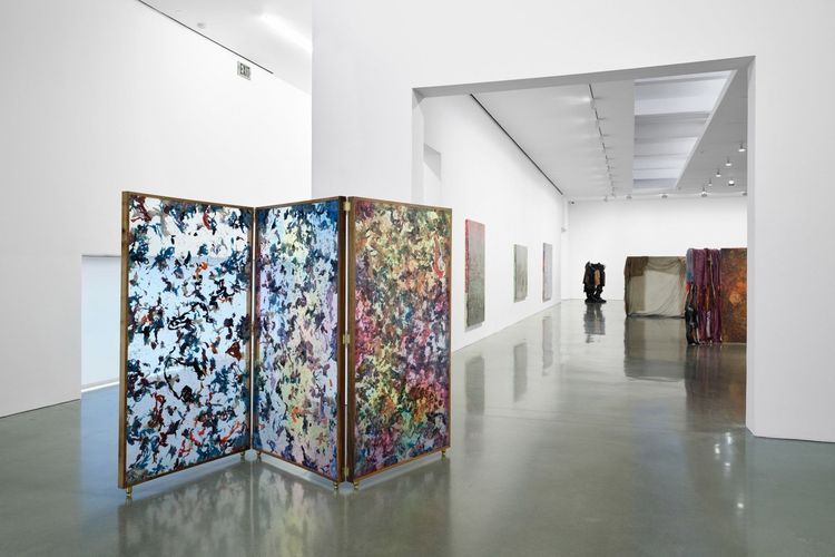 Installation view, What delineates the edge, Regen Projects · 2025 (6)