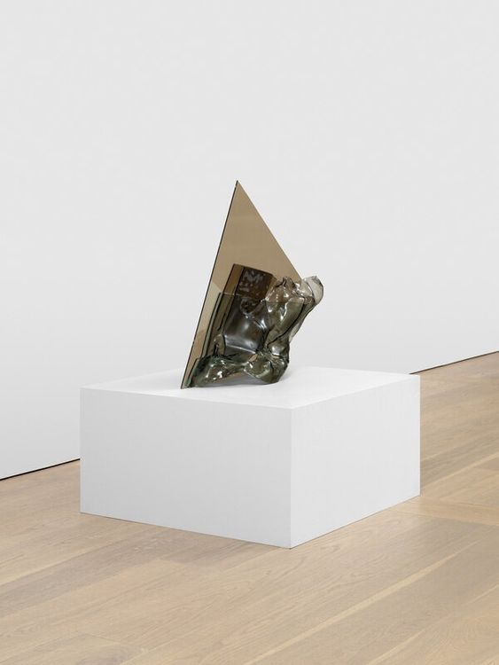 Installation view, mis-/mé- (squeeze), Jack Shainman Gallery, Chelsea · 2025 (16)