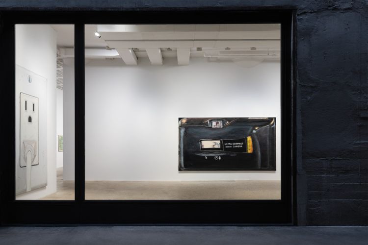 Installation view, The center does not fold, Greene Naftali · 2025 (8)
