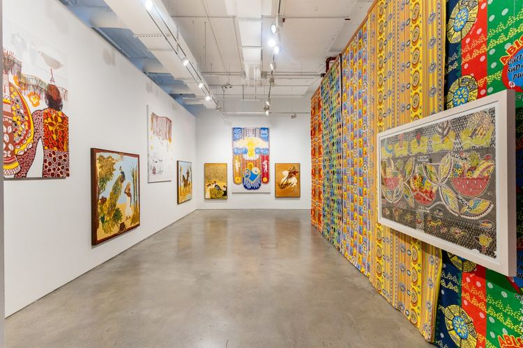 Installation view, Carnival, Struggle and Other Brazilian Stories, Nara Roesler · 2025 (10)