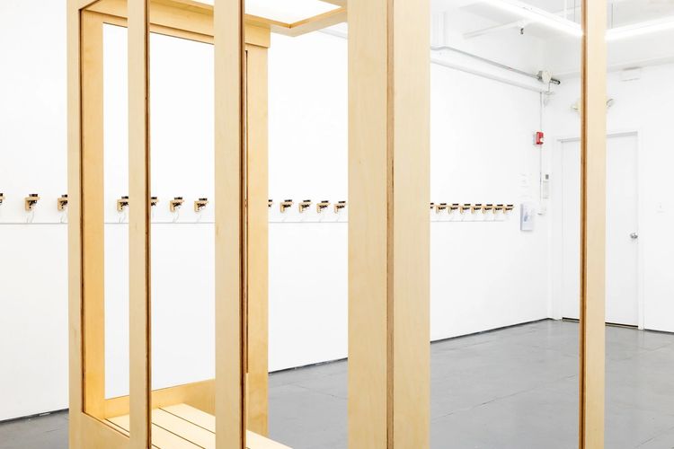 Installation view, Transtrack, Transmitter · 2025 (9)