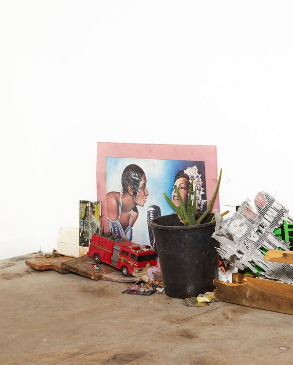 Installation view, Pura Basura, John Doe Gallery · 2025 (2)