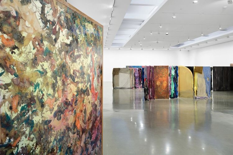 Installation view, What delineates the edge, Regen Projects · 2025 (5)