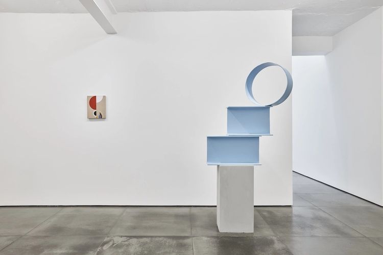 Installation view, natural from, Nara Roesler · 2026 (1)