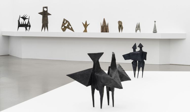 Installation view, Hypercycle / Chapter II: Archetype (1963-1977), Perrotin · 2025 (8)