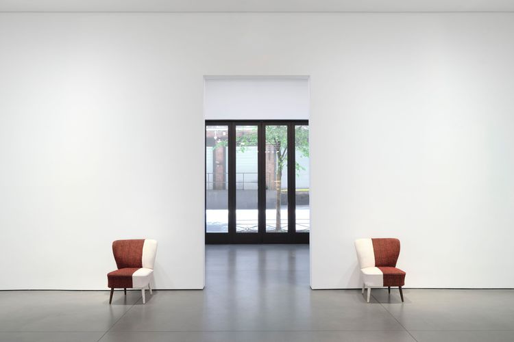 Installation view, Ripple: Furniture Sculpture and Painting after 1982, David Kordansky Gallery, Chelsea · 2026 (4)