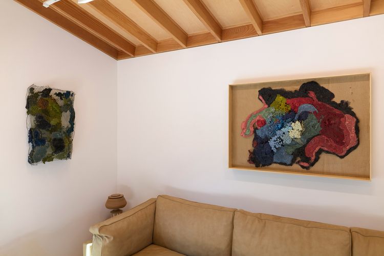 Installation view, Kwatiri Kubva Nekwatiri Kuenda (Where We Are Coming From and Where We Are Going), Simchowitz Gallery · 2026 (4)