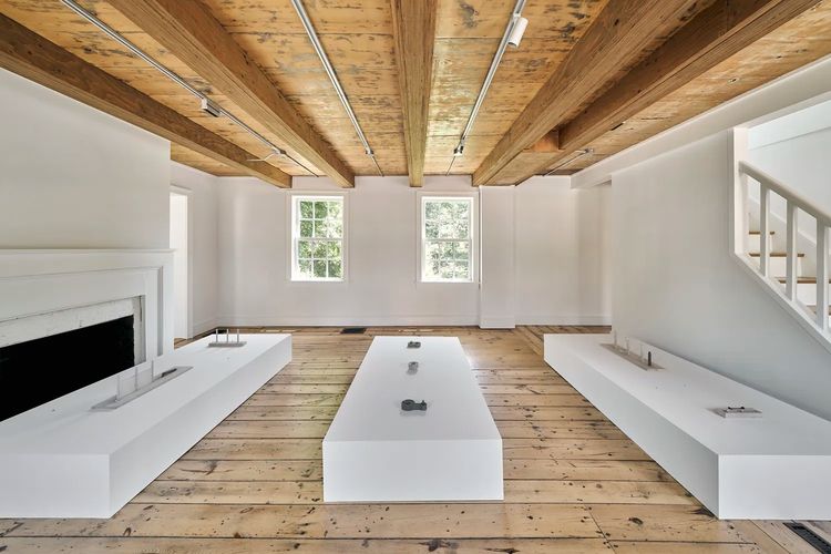 Installation view, Texture of time, Mendes Wood DM · 2026 (4)