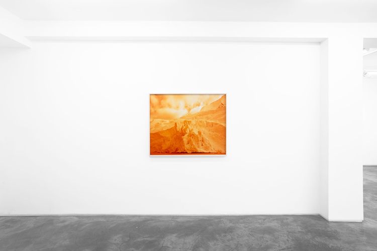 Installation view, The Waves, Huxley-Parlour - Swallow Street · 2025 (4)