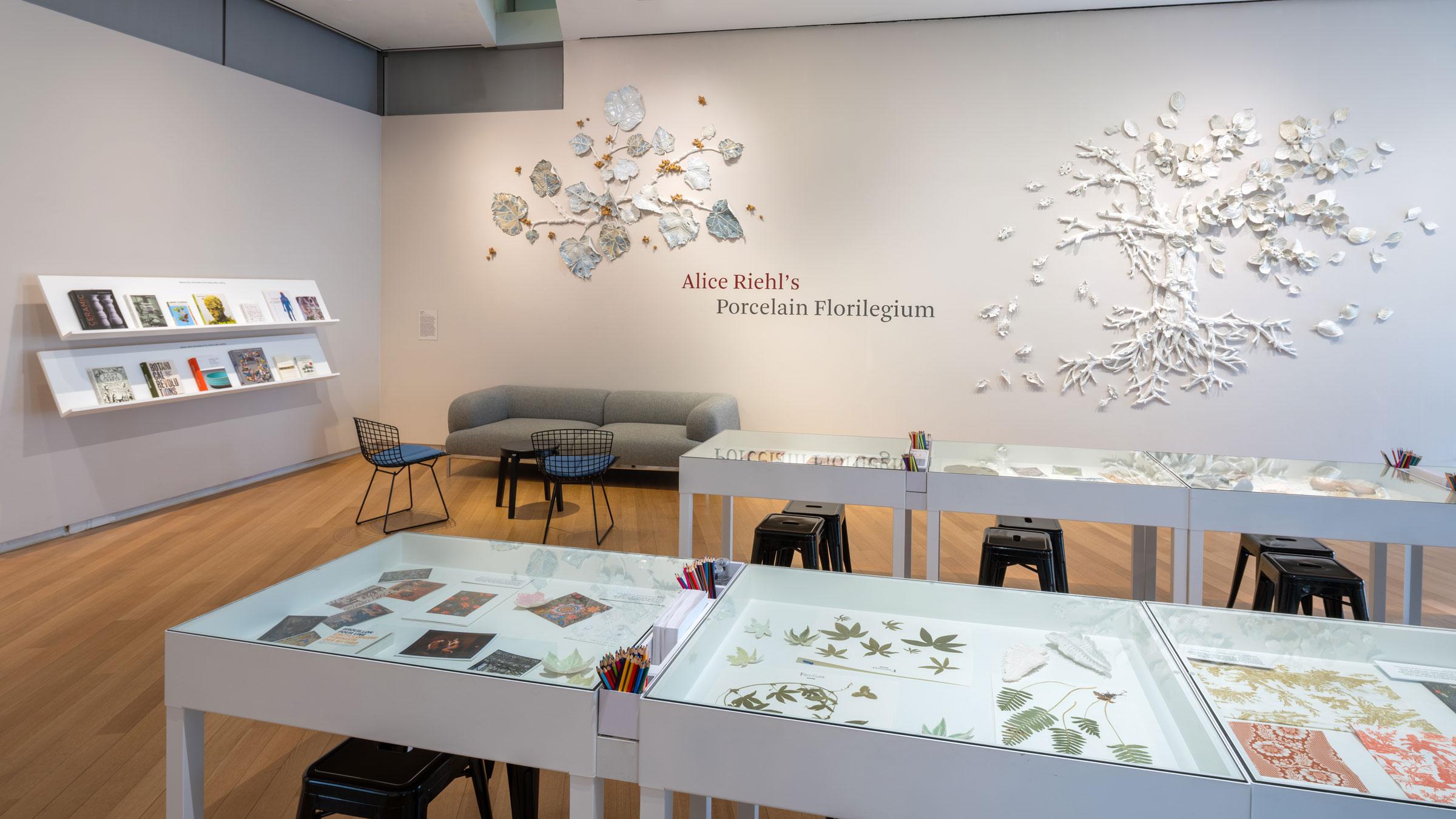 Alice Riehl's Porcelain Florilegium