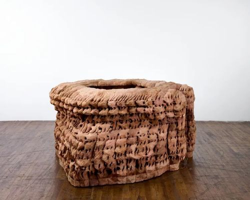 Installation view, Ursula von Rydingsvard, Galerie Lelong · 2026 (11)